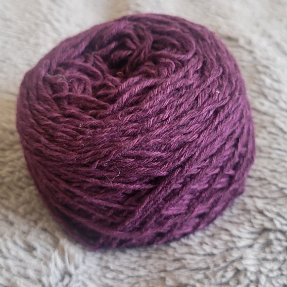 Mystery Yarn - Picture 1 of 1